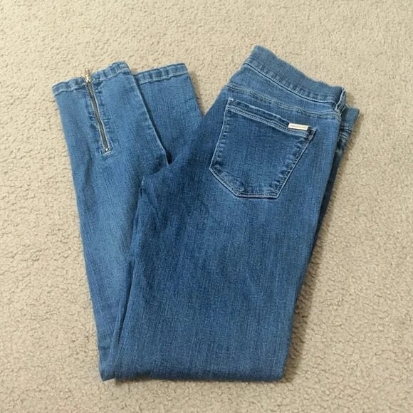 White House Black Market Skinny Leg Jeans, size 2 R - Picture 4 of 9